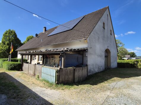 Wohnhaus mit Nebengebäude und großem Grundstück in Bissendorf, 49143 Bissendorf